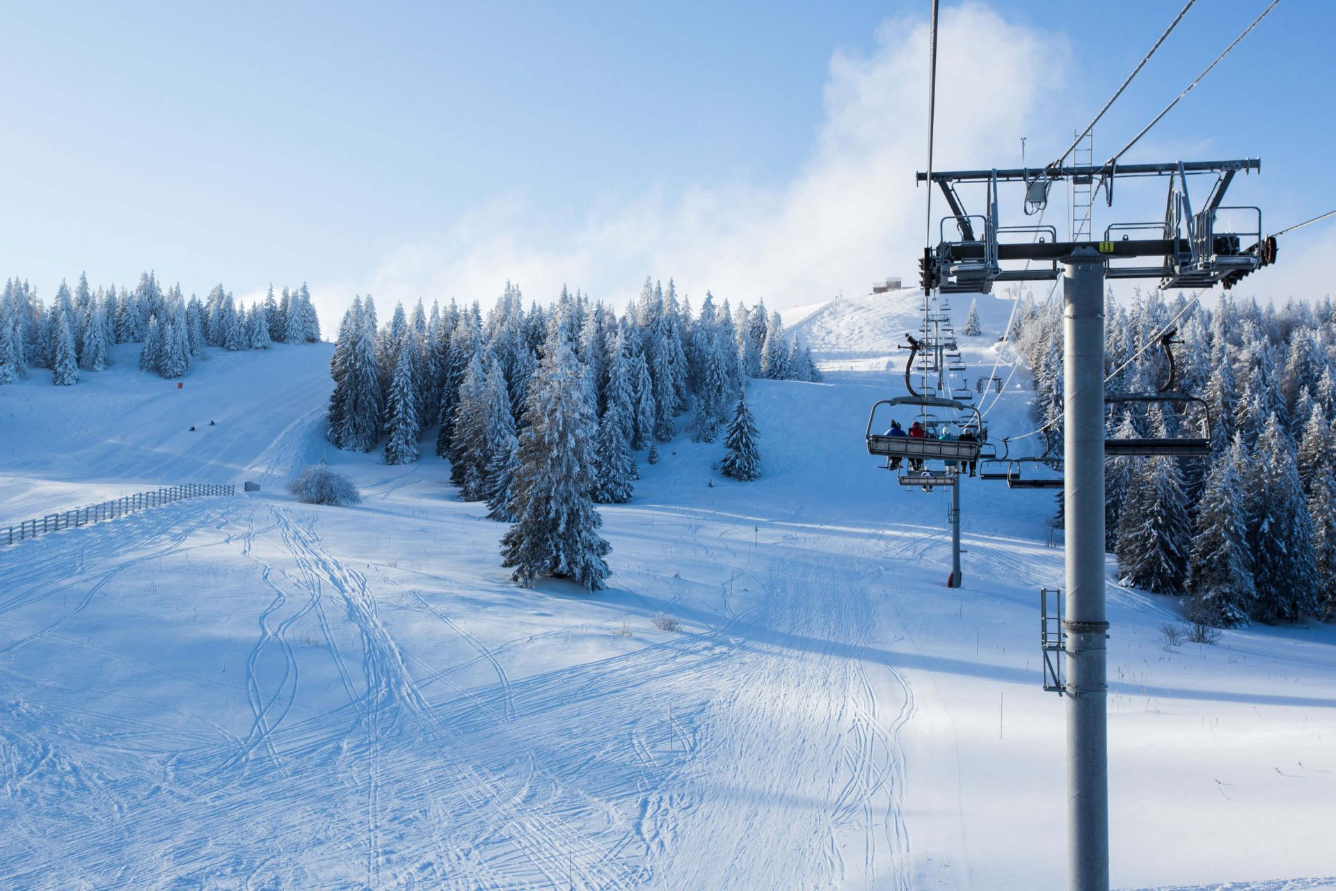 haut-doubs-station-metabief-ski-hiver-neige-remontee-mecaniques-808