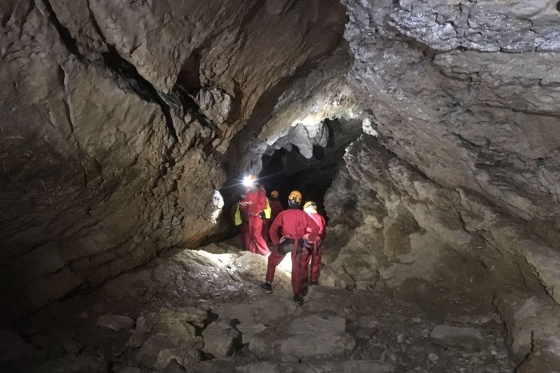 noa-guides-speleologie-grotte-exploration-1044