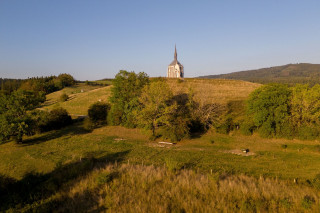 haut-doubs-chapelle-ouhans-patrimoine-religieux-prairie-cheni-films-1238