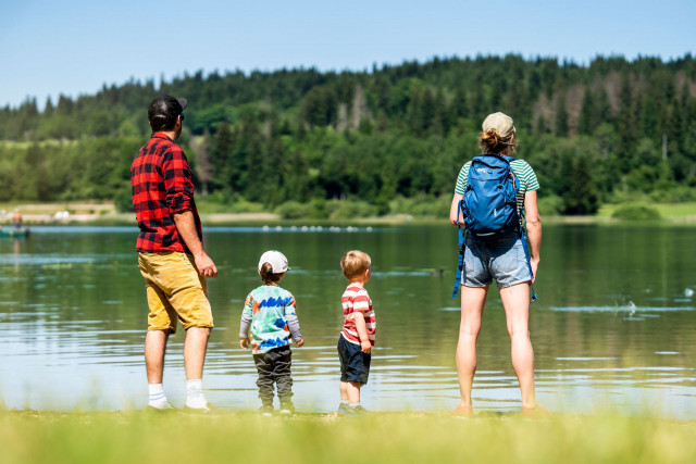 haut-doubs-famille-sortie-lac-saint-point-ben-becker-32725