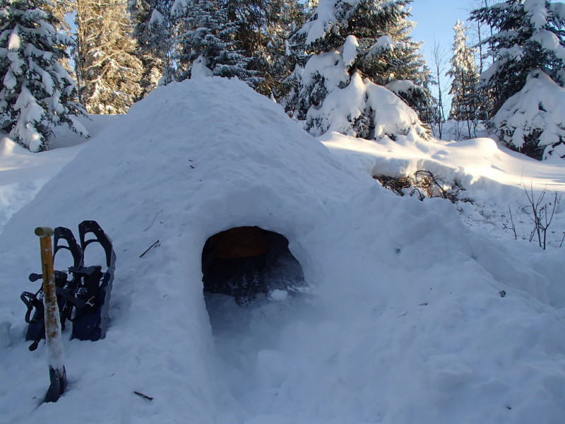 Bivouac dans un igloo avec SportsNatureEvasion